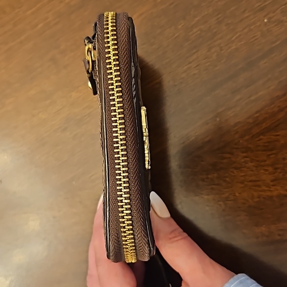EUC COACH Vintage Zip Around Wallet Brown and Gold with Lilac Leather Interior - Picture 10 of 13